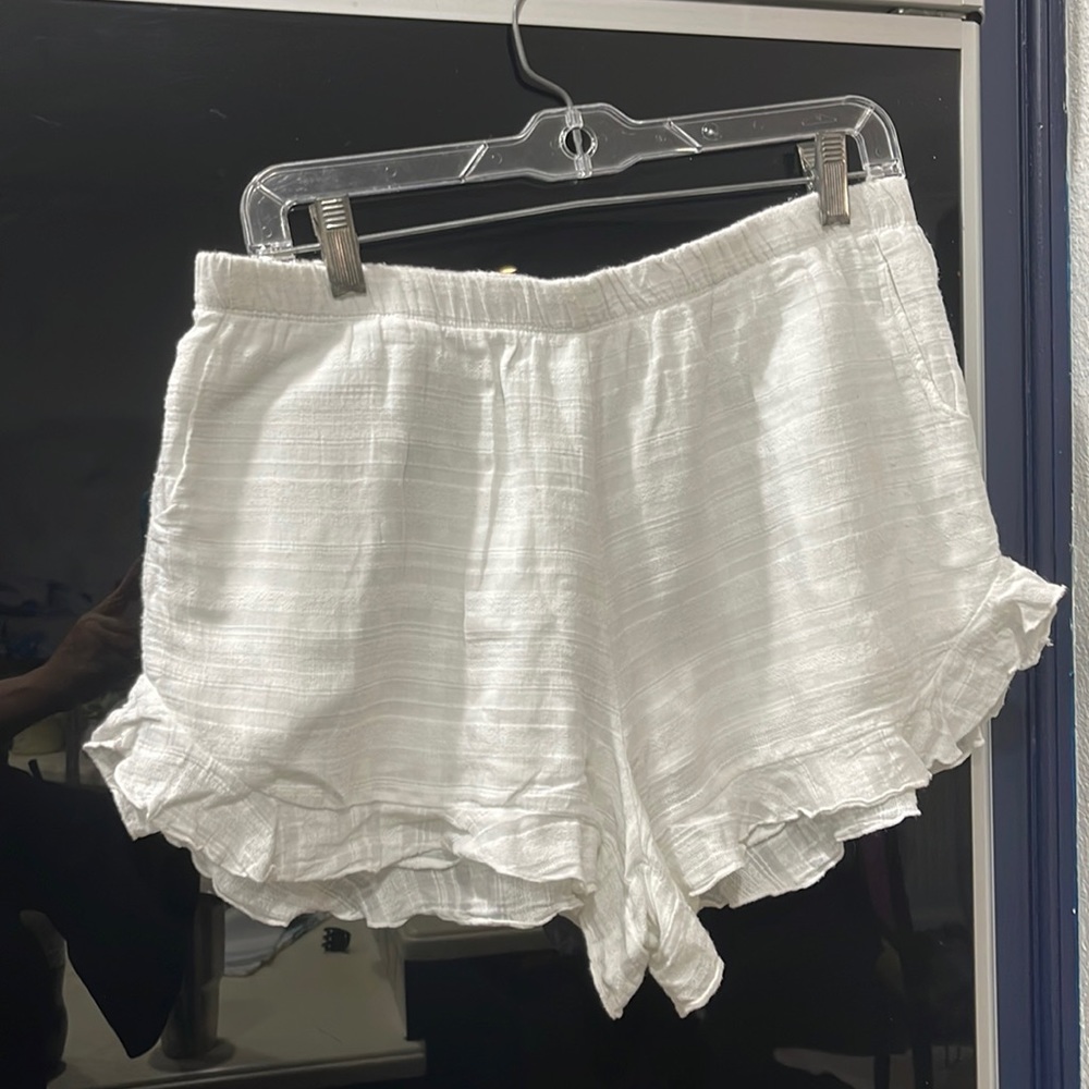 On The Road white cotton shorts